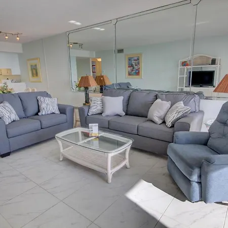 El Matador 262 - Centrally located to all the amenities at El Matador